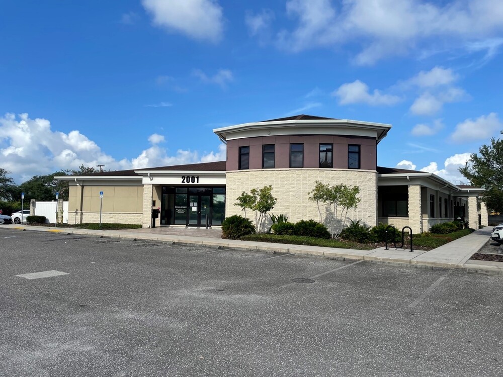 Photo of the St. Petersburg Housing Authority main office